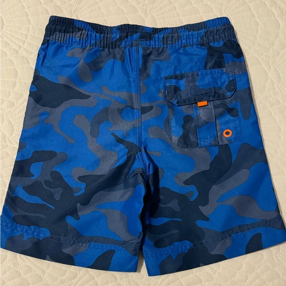 Gap Swim Trunks- Kids Size S (6-7 yrs) - Picture 9 of 16